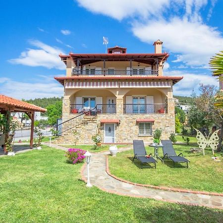 Private 6-Bdrm Villa With Garden 150M To Beach Paradíszosz Kültér fotó