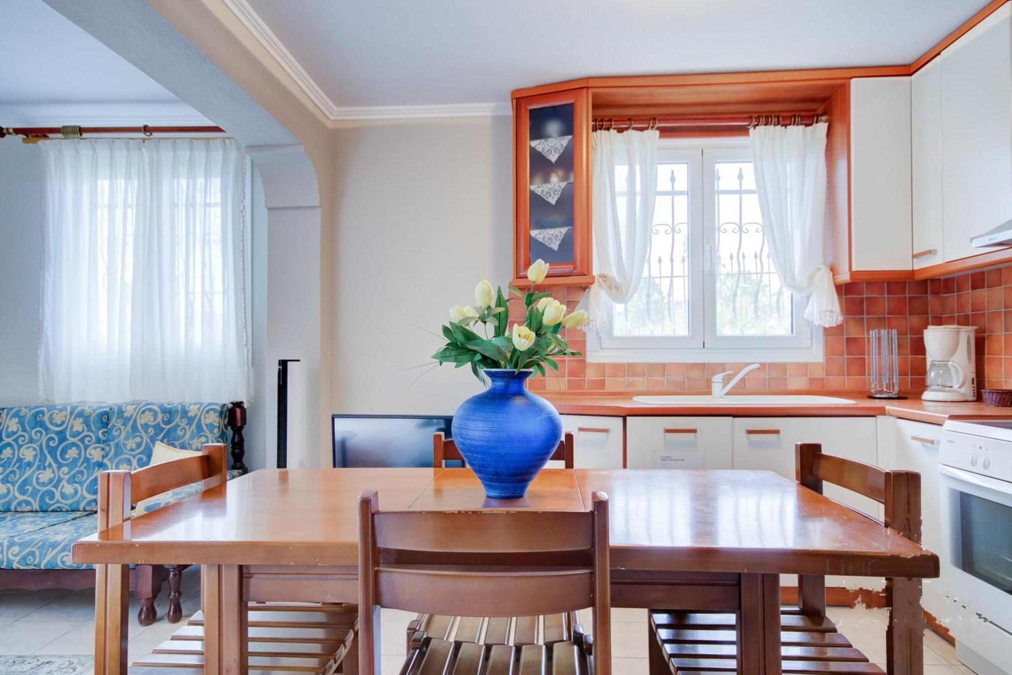 Private 6-Bdrm Villa With Garden 150M To Beach Paradíszosz Kültér fotó
