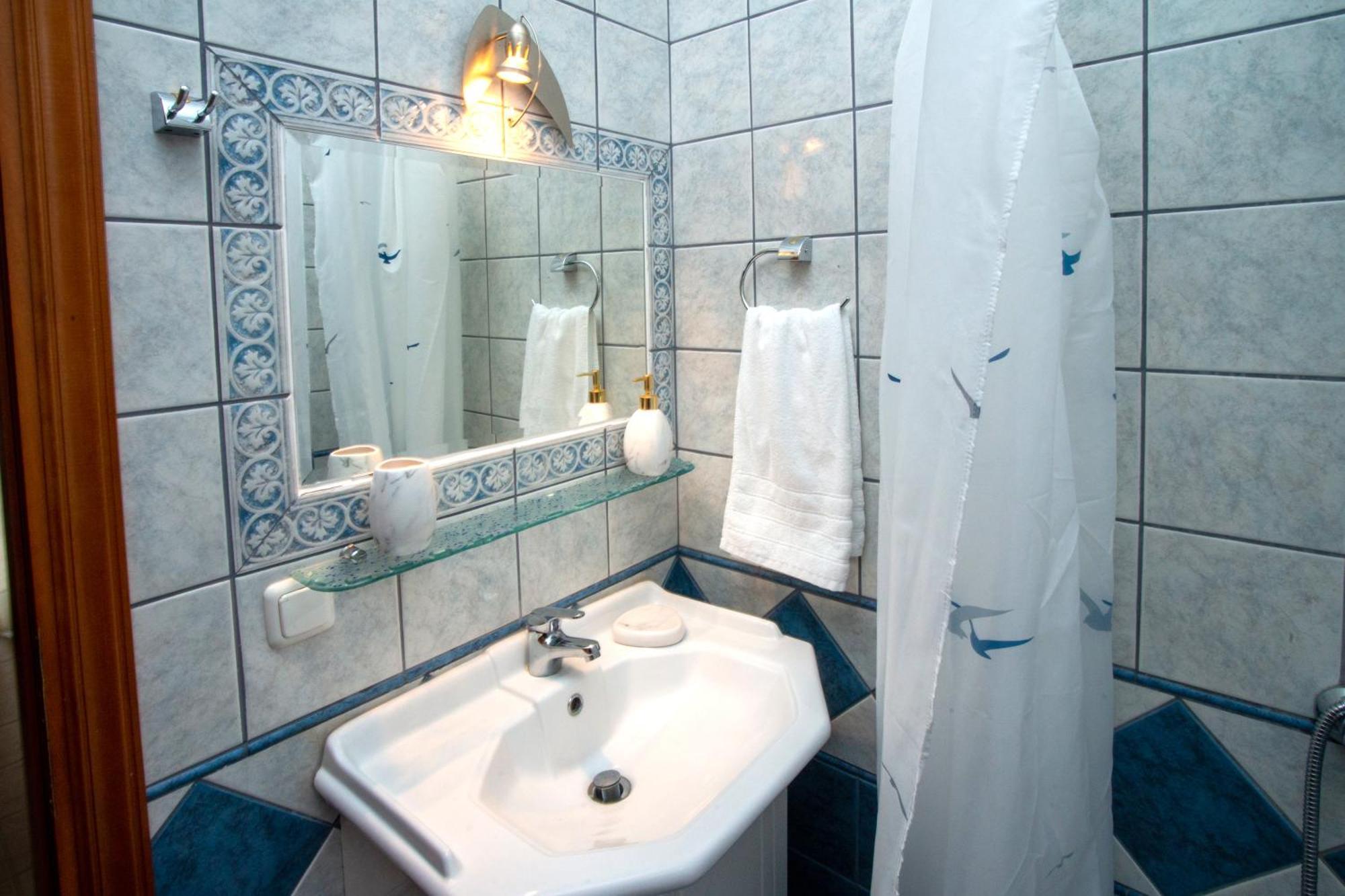 Private 6-Bdrm Villa With Garden 150M To Beach Paradíszosz Kültér fotó